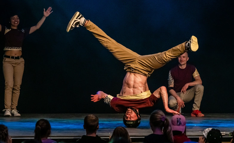 &quot;Infinity Circus&quot; - Breakdance Acrobatics ${singleEventLocation} Billets