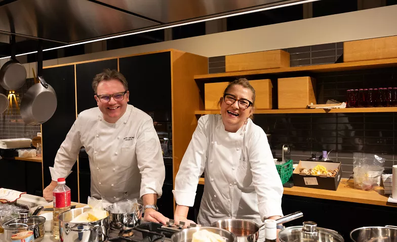 Roberta und Andy Zauggs Chef's Table Späti Innenausbau AG, Kaselfeldstrasse 1, 4512 Bellach Billets